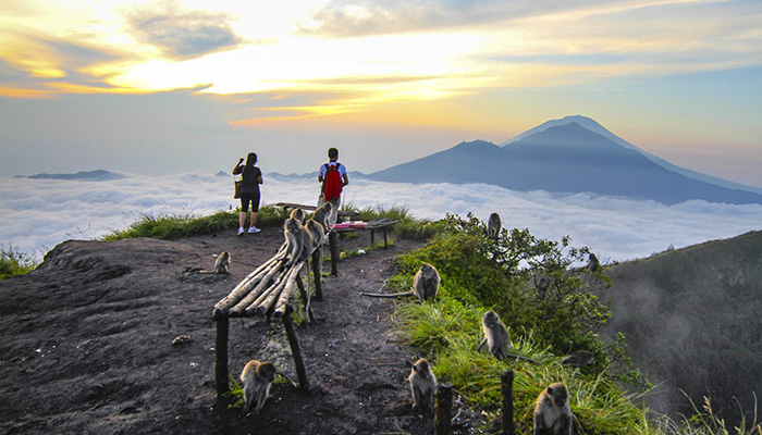mount batur trekking