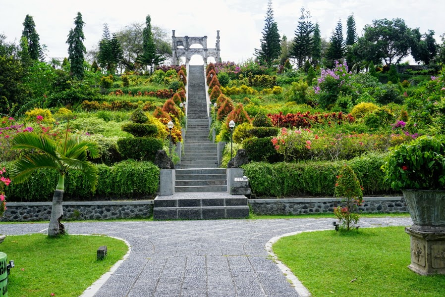 Taman ujung east bali tour