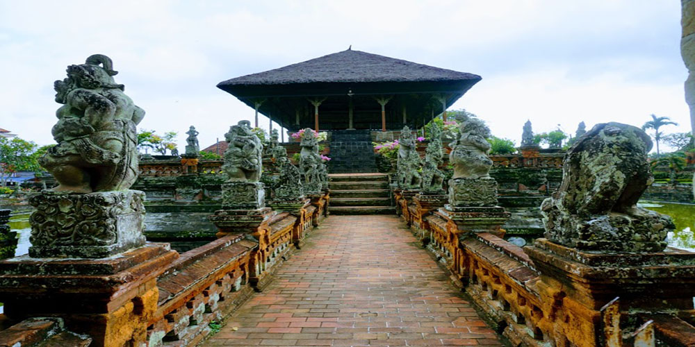 Kerta Gosa Klungkung - Bali Tour Package