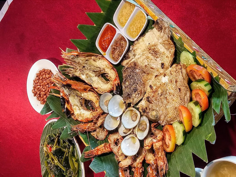 Jimbaran Seafood Dinner - Bali Tour Service