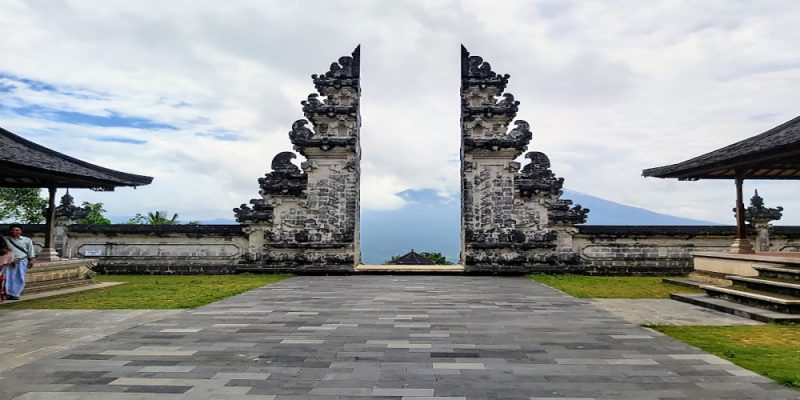 Lempuyang Temple - Bali Tour