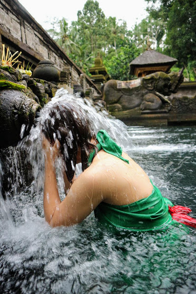 Tirta Empul Temple - Bali Tour Driver