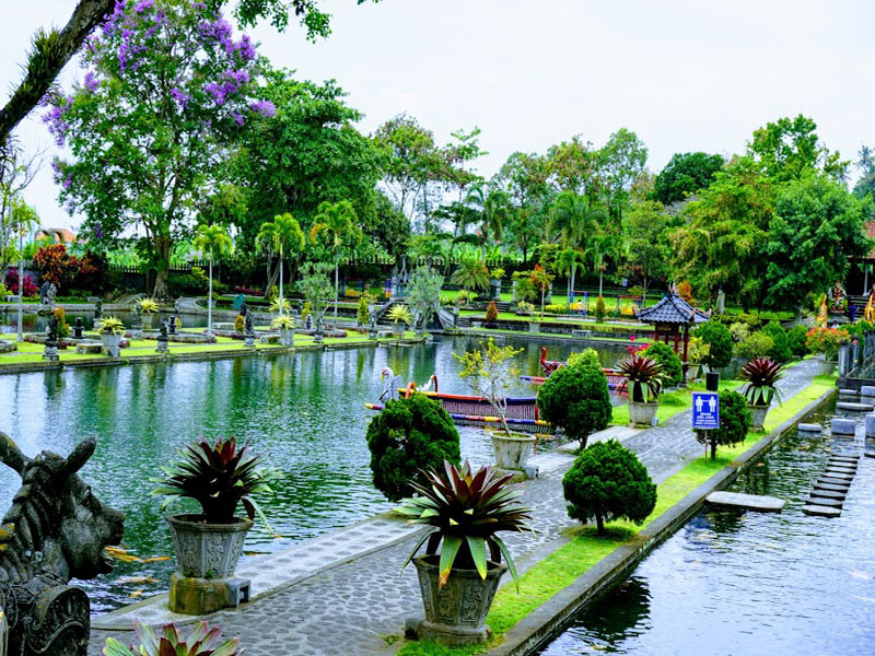 Tirta Gangga Water Palace - Bali Tour Package